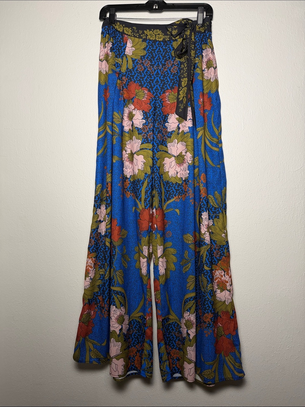 Blue Floral Wide-Leg Pants